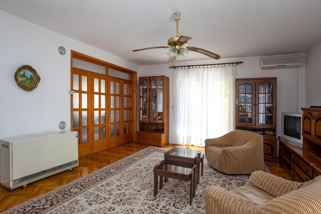 Apartments Ratkovic Тиват Екстер'єр фото