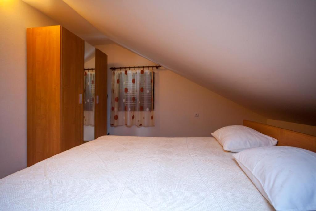 Apartments Ratkovic Тиват Екстер'єр фото