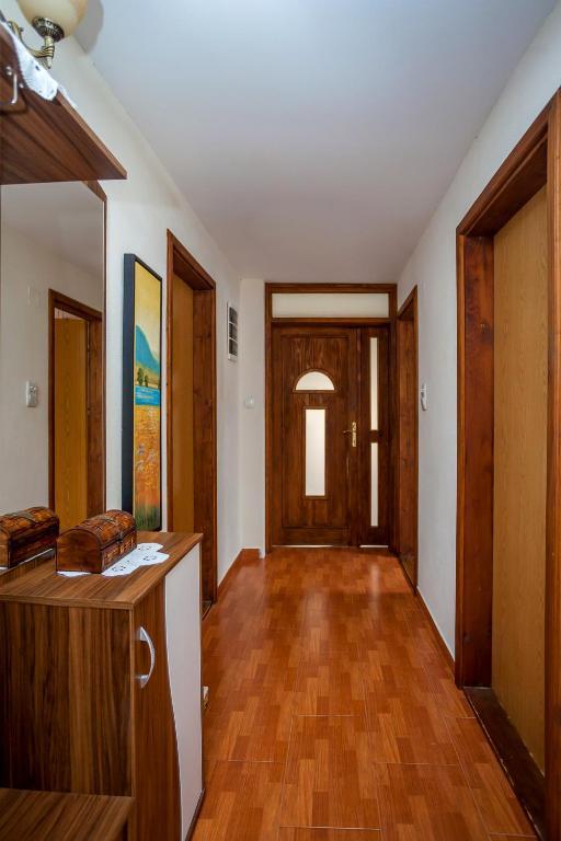 Apartments Ratkovic Тиват Екстер'єр фото