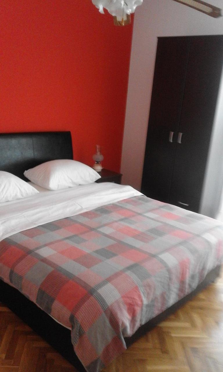 Apartments Ratkovic Тиват Екстер'єр фото